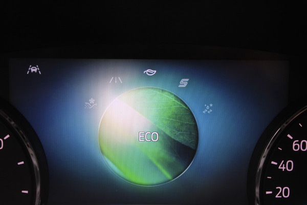 Ford Kuga 2.5 PHEV Titanium | Trekhaak | B&O | Navigatie | Led