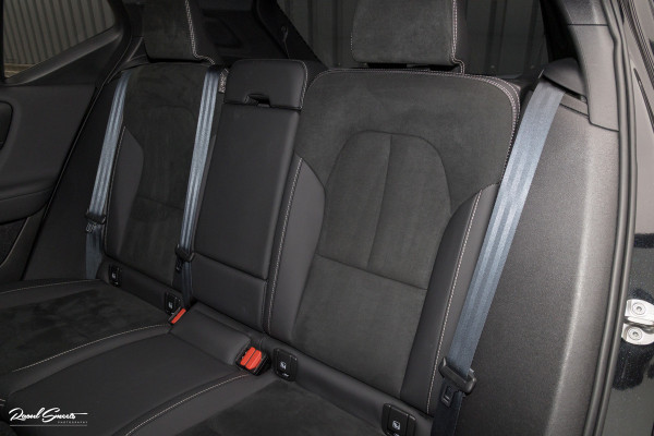 Volvo XC40 Recharge Twin Plus | Adaptieve cruise | Blis | Metallic | Full LED |