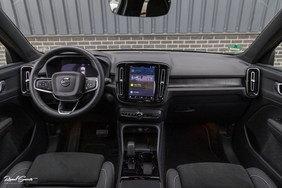 Volvo XC40 Recharge Twin Plus | Adaptieve cruise | Blis | Metallic | Full LED |