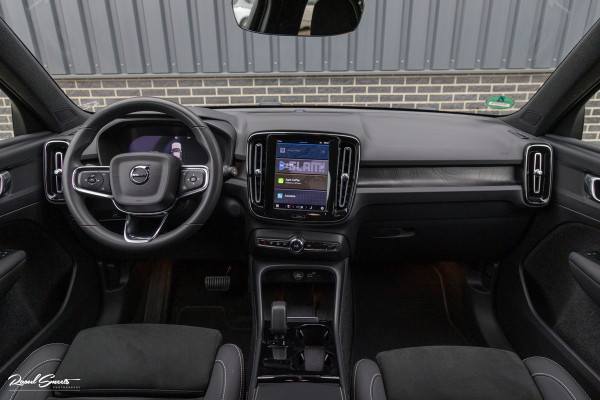Volvo XC40 Recharge Twin Plus | Adaptieve cruise | Blis | Metallic | Full LED |