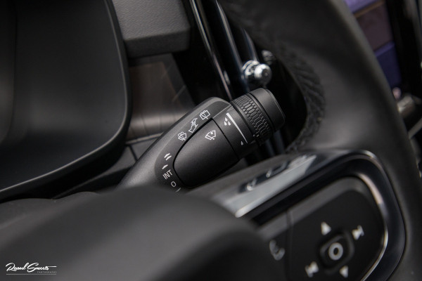Volvo XC40 Recharge Twin Plus | Adaptieve cruise | Blis | Metallic | Full LED |