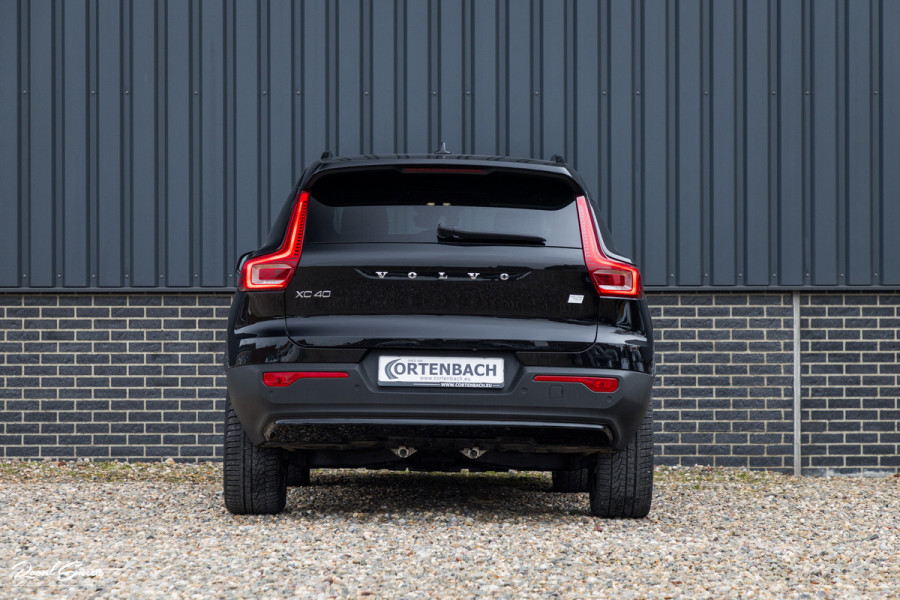 Volvo XC40 Recharge Twin Plus | Adaptieve cruise | Blis | Metallic | Full LED |