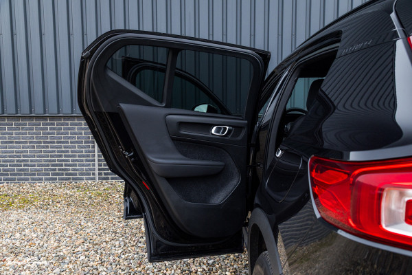 Volvo XC40 Recharge Twin Plus | Adaptieve cruise | Blis | Metallic | Full LED |