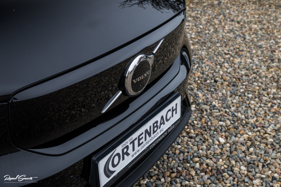 Volvo XC40 Recharge Twin Plus | Adaptieve cruise | Blis | Metallic | Full LED |