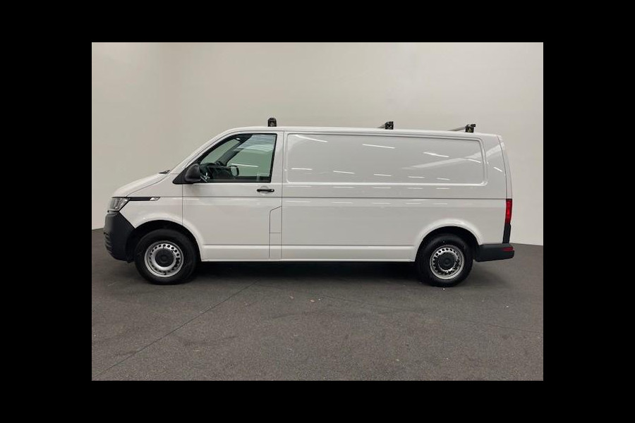 Volkswagen Transporter 2.0 TDI L2H1 110PK Airco Cruise Control Trekhaak Parkeersensoren Apple Carplay