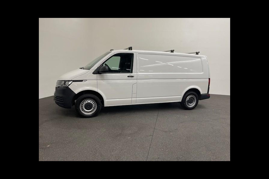 Volkswagen Transporter 2.0 TDI L2H1 110PK Airco Cruise Control Trekhaak Parkeersensoren Apple Carplay