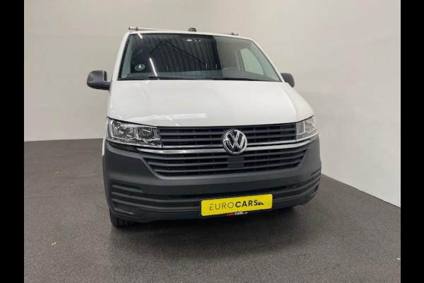 Volkswagen Transporter 2.0 TDI L2H1 110PK Airco Cruise Control Trekhaak Parkeersensoren Apple Carplay