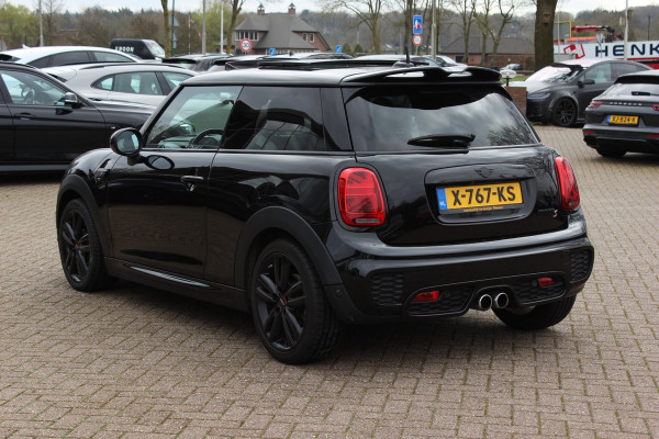 MINI Mini 2.0 Cooper S Chili / Panoramadak / Camera / Head-up / Leder / Harman Kardon / 18'' / Navigatie / Stoelverwarming / Cruise Control