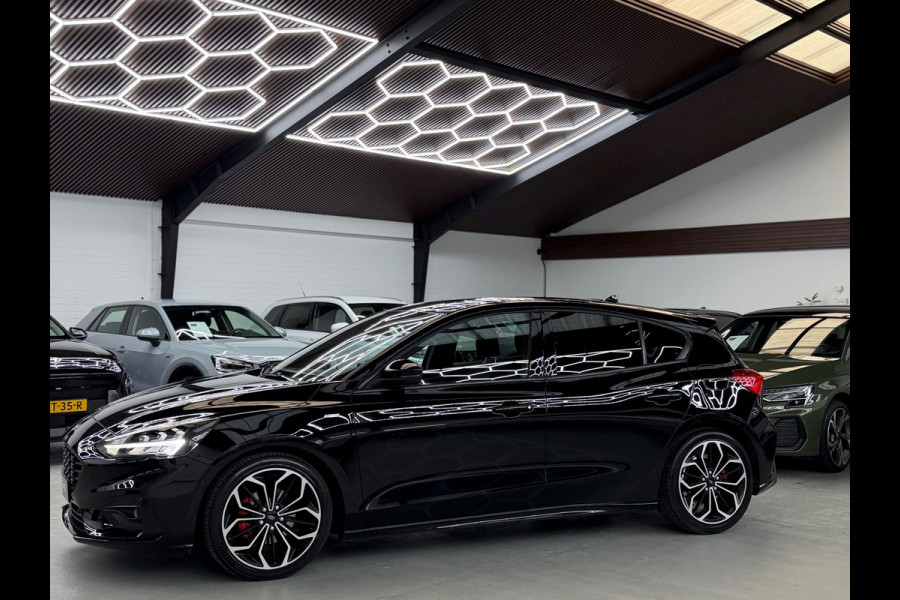 Ford Focus 1.0 EcoBoost ST Line CarPlay Camera