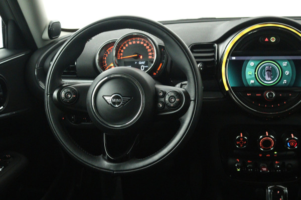 MINI Clubman 1.5 Cooper (SFEERVERLICHTING, H&K AUDIO, CRUISE CONTROL, NAVIGATIE, PARKEERSENSOREN)
