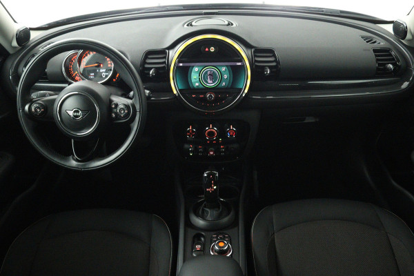 MINI Clubman 1.5 Cooper (SFEERVERLICHTING, H&K AUDIO, CRUISE CONTROL, NAVIGATIE, PARKEERSENSOREN)