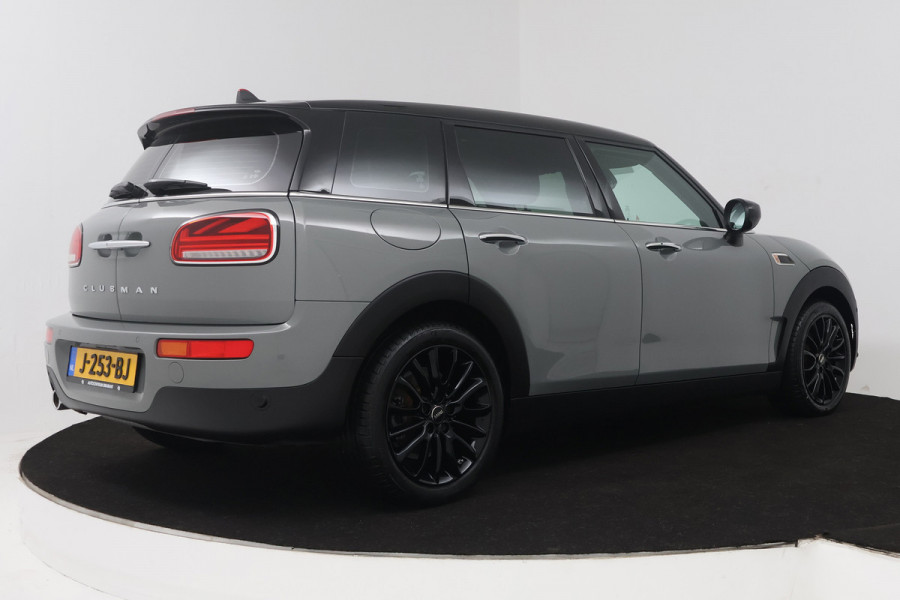 MINI Clubman 1.5 Cooper (SFEERVERLICHTING, H&K AUDIO, CRUISE CONTROL, NAVIGATIE, PARKEERSENSOREN)