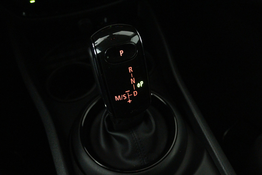 MINI Clubman 1.5 Cooper (SFEERVERLICHTING, H&K AUDIO, CRUISE CONTROL, NAVIGATIE, PARKEERSENSOREN)