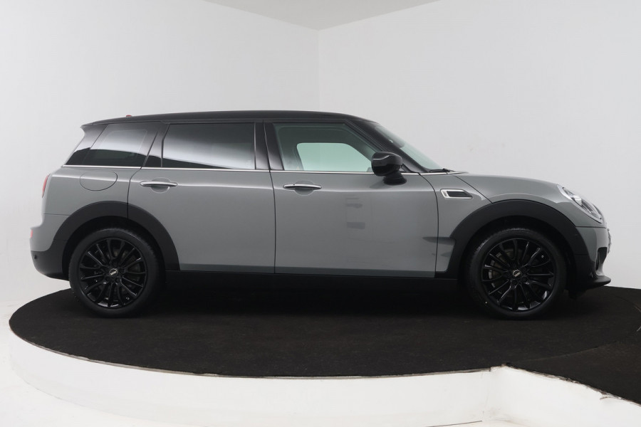 MINI Clubman 1.5 Cooper (SFEERVERLICHTING, H&K AUDIO, CRUISE CONTROL, NAVIGATIE, PARKEERSENSOREN)