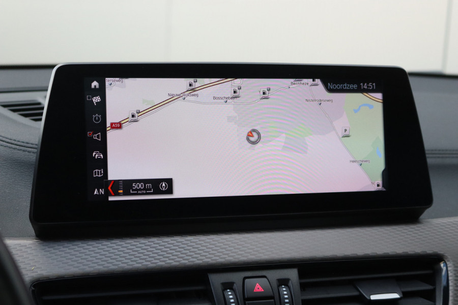 BMW X2 sDrive20i Business Ed. Plus Pano-dak/Leder/20-Inch/Stoelverwarming/Keyfree