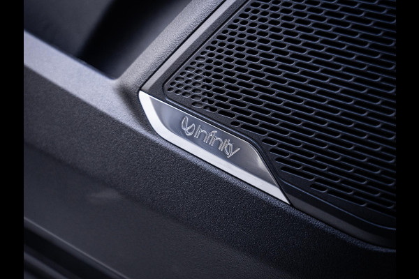 Lynk & Co 01 1.5 - Black Edition l Trekh. l Panorama l 20'' l ACC l Sfeerverlichting