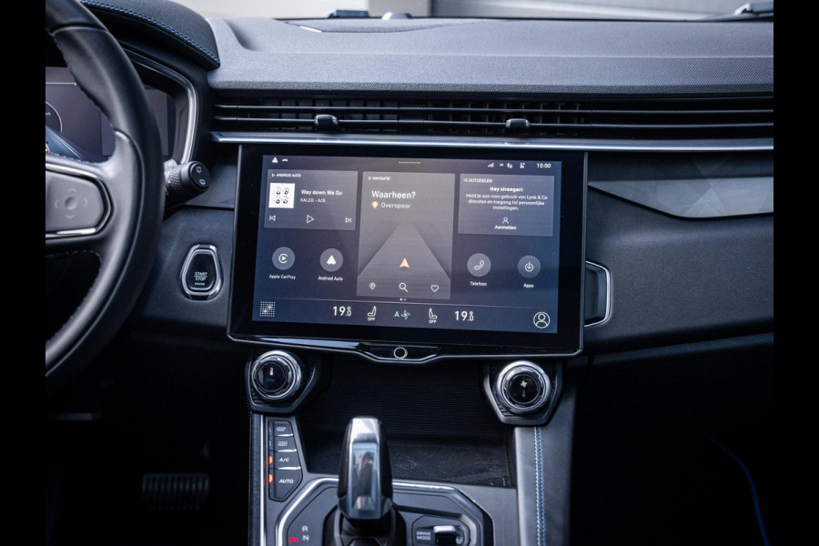 Lynk & Co 01 1.5 - Black Edition l Trekh. l Panorama l 20'' l ACC l Sfeerverlichting