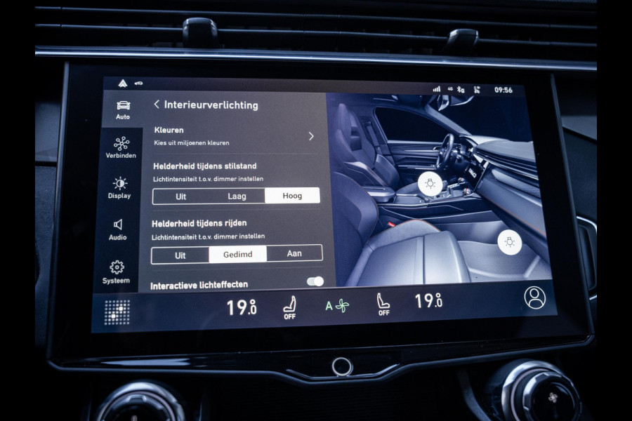 Lynk & Co 01 1.5 - Black Edition l Trekh. l Panorama l 20'' l ACC l Sfeerverlichting