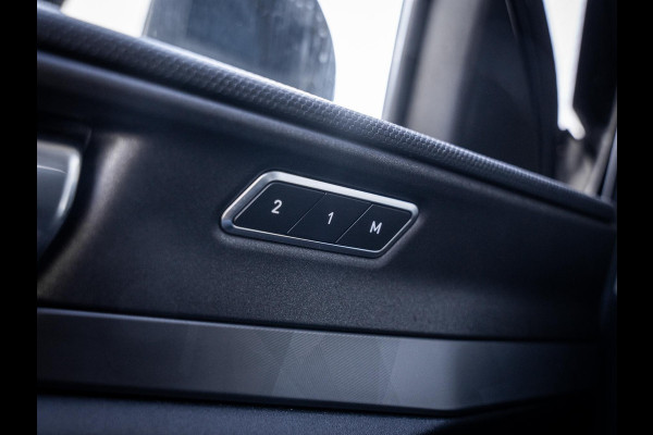 Lynk & Co 01 1.5 - Black Edition l Trekh. l Panorama l 20'' l ACC l Sfeerverlichting