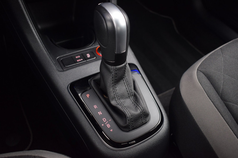 Volkswagen e-Up! Style | Camera | Cruise | 16" | Verw. voorruit | Lane Assist