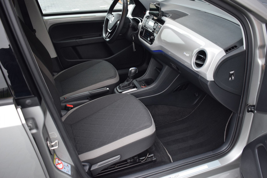 Volkswagen e-Up! Style | Camera | Cruise | 16" | Verw. voorruit | Lane Assist
