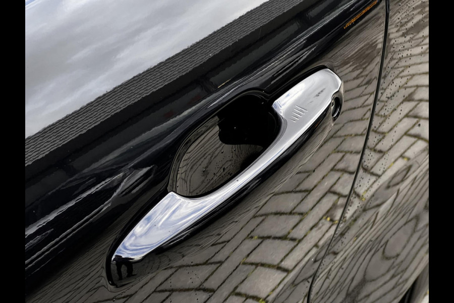 Ford Kuga 2.5 PHEV ST-Line 243 pk | Wegklapbare trekhaak | 2.100 kg trekgewicht! | Winterpakket