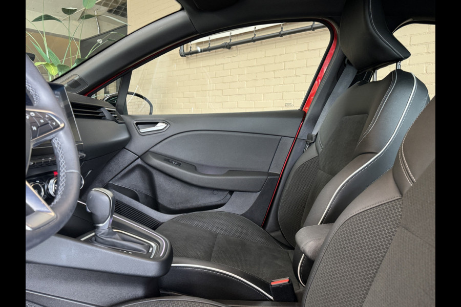 Renault Clio 1.6 E-Tech Hybrid 140 Intens, Navi | PDC V+A | 360 camera |16 inch velgen | carplay |cruise control |