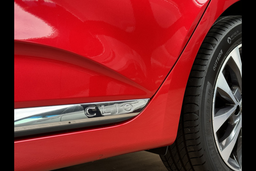Renault Clio 1.6 E-Tech Hybrid 140 Intens, Navi | PDC V+A | 360 camera |16 inch velgen | carplay |cruise control |