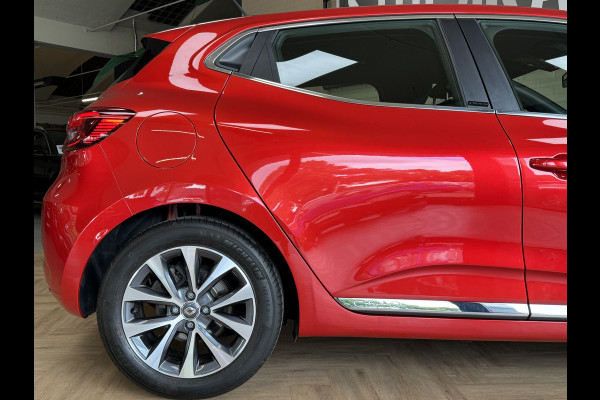 Renault Clio 1.6 E-Tech Hybrid 140 Intens, Navi | PDC V+A | 360 camera |16 inch velgen | carplay |cruise control |