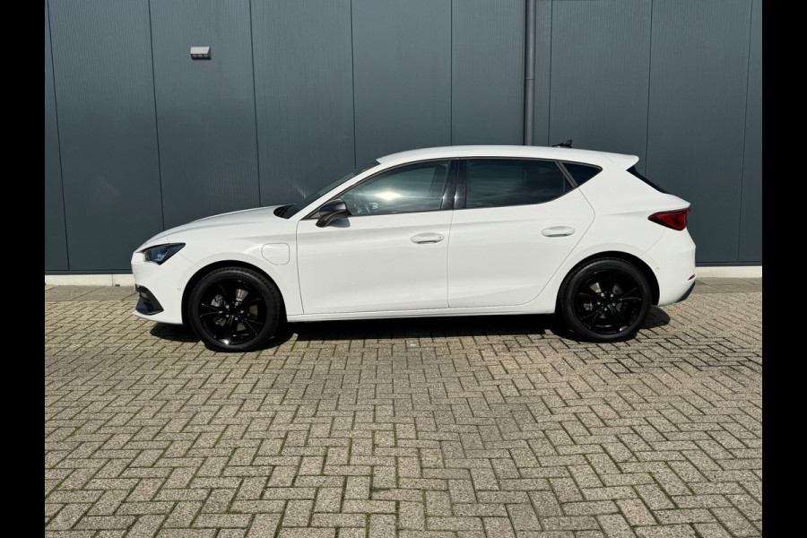 Seat Leon 1.4 TSI eHybrid PHEV FR * CarPlay * Lane Assist * Parkeersensoren * Virtual Cockpit *