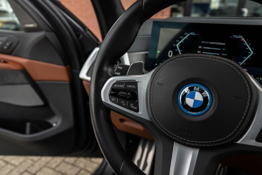 BMW X5 xDrive50e M-Sport Pro 490pk M-Seats 'Tartufo' Pano