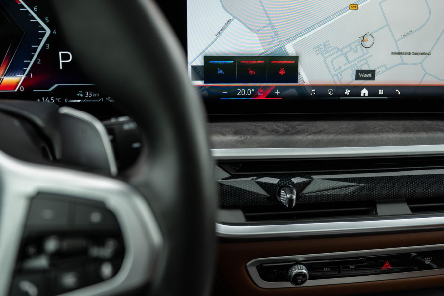 BMW X5 xDrive50e M-Sport Pro 490pk M-Seats 'Tartufo' Pano