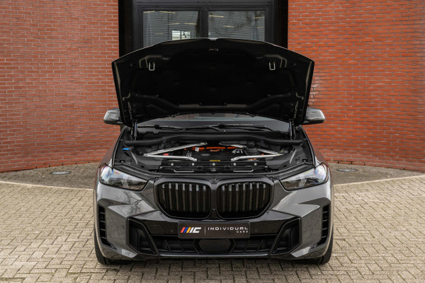 BMW X5 xDrive50e M-Sport Pro 490pk M-Seats 'Tartufo' Pano