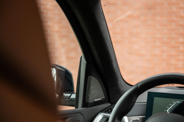 BMW X5 xDrive50e M-Sport Pro 490pk M-Seats 'Tartufo' Pano