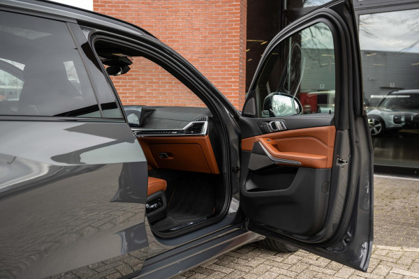 BMW X5 xDrive50e M-Sport Pro 490pk M-Seats 'Tartufo' Pano