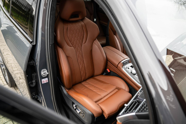 BMW X5 xDrive50e M-Sport Pro 490pk M-Seats 'Tartufo' Pano