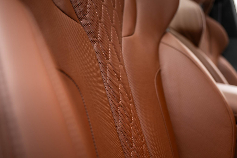 BMW X5 xDrive50e M-Sport Pro 490pk M-Seats 'Tartufo' Pano