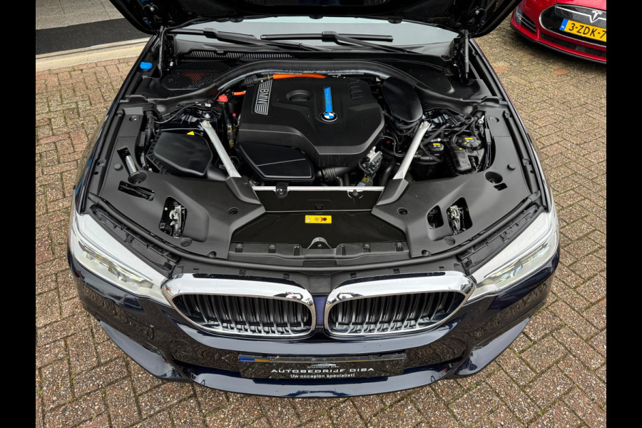 BMW 5 Serie 530e M-Pakket 2019 NAVI LEDER CAMERA LM NAP!