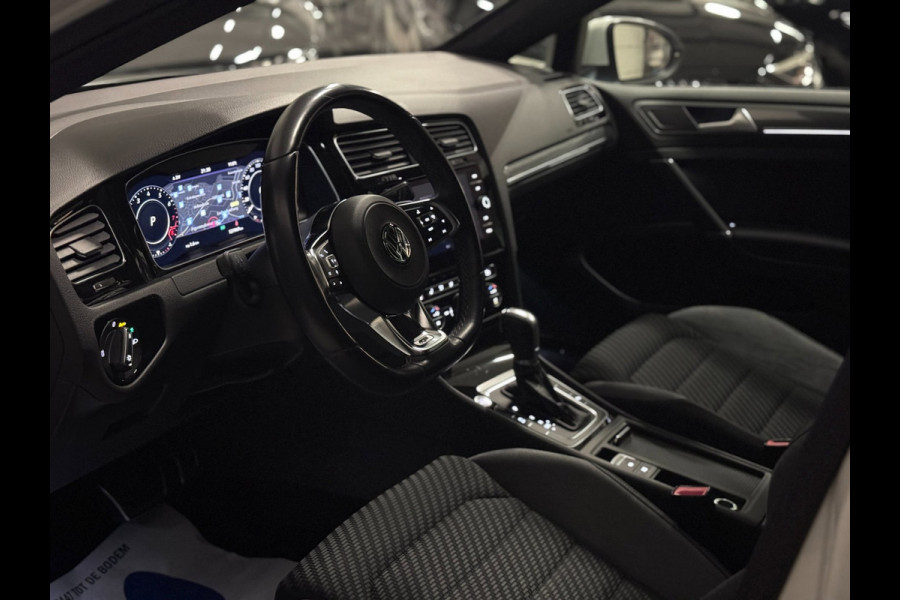 Volkswagen Golf 1.5 TSI R-LINE NAP | PANO | VIRTUAL | LED | KEYLESS | VOL!