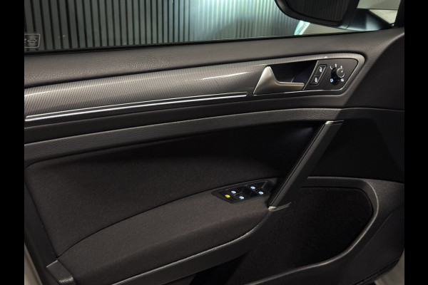 Volkswagen Golf 1.5 TSI R-LINE NAP | PANO | VIRTUAL | LED | KEYLESS | VOL!
