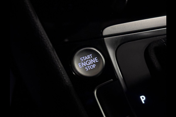 Volkswagen Golf 1.5 TSI R-LINE NAP | PANO | VIRTUAL | LED | KEYLESS | VOL!