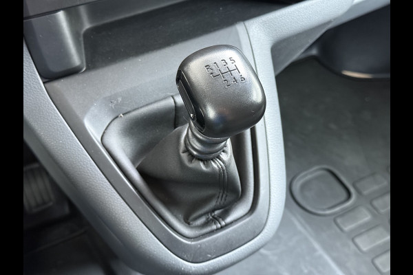 Opel Vivaro 2.0D 123pk L2H1 3-Pers. EURO6 Navi Apple Carplay Android Mirror Link Airco Cruise Control Regen-Lichtsensor Bluetooth Edition Schuifdeur Betonplex Vloer Lat om Lat betimmering Achterdeuren Origineel Nederlandse Auto