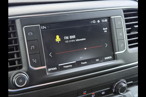 Opel Vivaro 2.0D 123pk L2H1 3-Pers. EURO6 Navi Apple Carplay Android Mirror Link Airco Cruise Control Regen-Lichtsensor Bluetooth Edition Schuifdeur Betonplex Vloer Lat om Lat betimmering Achterdeuren Origineel Nederlandse Auto