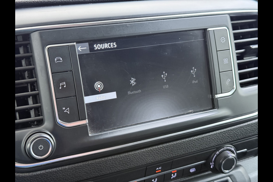 Opel Vivaro 2.0D 123pk L2H1 3-Pers. EURO6 Navi Apple Carplay Android Mirror Link Airco Cruise Control Regen-Lichtsensor Bluetooth Edition Schuifdeur Betonplex Vloer Lat om Lat betimmering Achterdeuren Origineel Nederlandse Auto