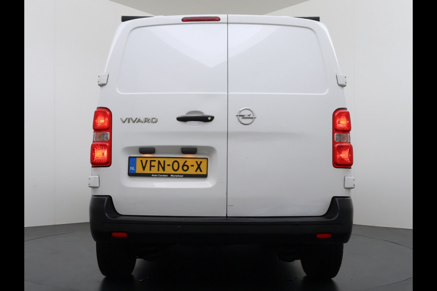 Opel Vivaro 2.0D 123pk L2H1 3-Pers. EURO6 Navi Apple Carplay Android Mirror Link Airco Cruise Control Regen-Lichtsensor Bluetooth Edition Schuifdeur Betonplex Vloer Lat om Lat betimmering Achterdeuren Origineel Nederlandse Auto