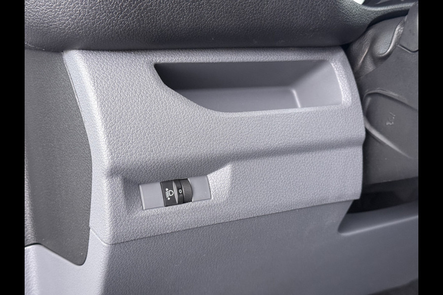 Opel Vivaro 2.0D 123pk L2H1 3-Pers. EURO6 Navi Apple Carplay Android Mirror Link Airco Cruise Control Regen-Lichtsensor Bluetooth Edition Schuifdeur Betonplex Vloer Lat om Lat betimmering Achterdeuren Origineel Nederlandse Auto