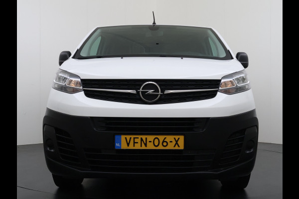 Opel Vivaro 2.0D 123pk L2H1 3-Pers. EURO6 Navi Apple Carplay Android Mirror Link Airco Cruise Control Regen-Lichtsensor Bluetooth Edition Schuifdeur Betonplex Vloer Lat om Lat betimmering Achterdeuren Origineel Nederlandse Auto