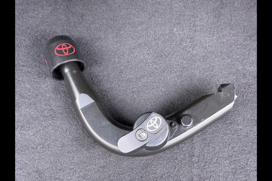 Toyota Corolla ''Gereserveerd'' 2.0I 184 PK Hybride AUT. Trekhaak Pano-Dak Camera Adaptive-Cruise Apple Carplay Android Stoel+Stuurverwarming Navi* Ecc JBL®-Aud Led Privacy Glas Lane Assist Regen-Lichtsensor Keyless Voorruit Verwarmbaar Dodehoekdetectie Zeer compleet!