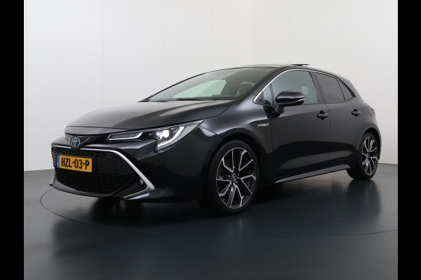 Toyota Corolla ''Gereserveerd'' 2.0I 184 PK Hybride AUT. Trekhaak Pano-Dak Camera Adaptive-Cruise Apple Carplay Android Stoel+Stuurverwarming Navi* Ecc JBL®-Aud Led Privacy Glas Lane Assist Regen-Lichtsensor Keyless Voorruit Verwarmbaar Dodehoekdetectie Zeer compleet!