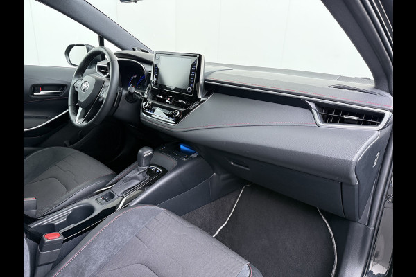 Toyota Corolla ''Gereserveerd'' 2.0I 184 PK Hybride AUT. Trekhaak Pano-Dak Camera Adaptive-Cruise Apple Carplay Android Stoel+Stuurverwarming Navi* Ecc JBL®-Aud Led Privacy Glas Lane Assist Regen-Lichtsensor Keyless Voorruit Verwarmbaar Dodehoekdetectie Zeer compleet!